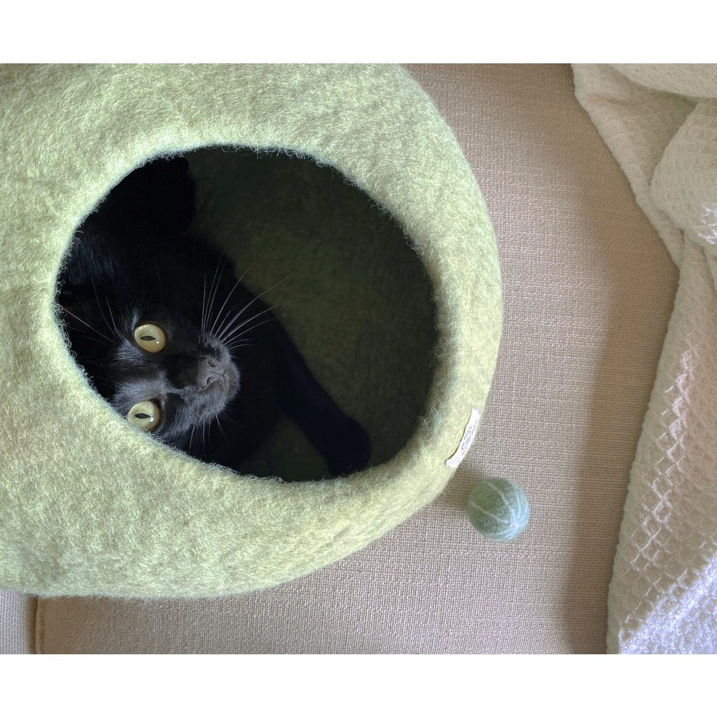 LaCova Wool Cat Bed - Limited Edition
