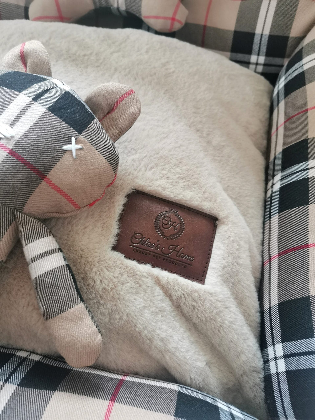Dublin Elegant Pink Blanket for Pets