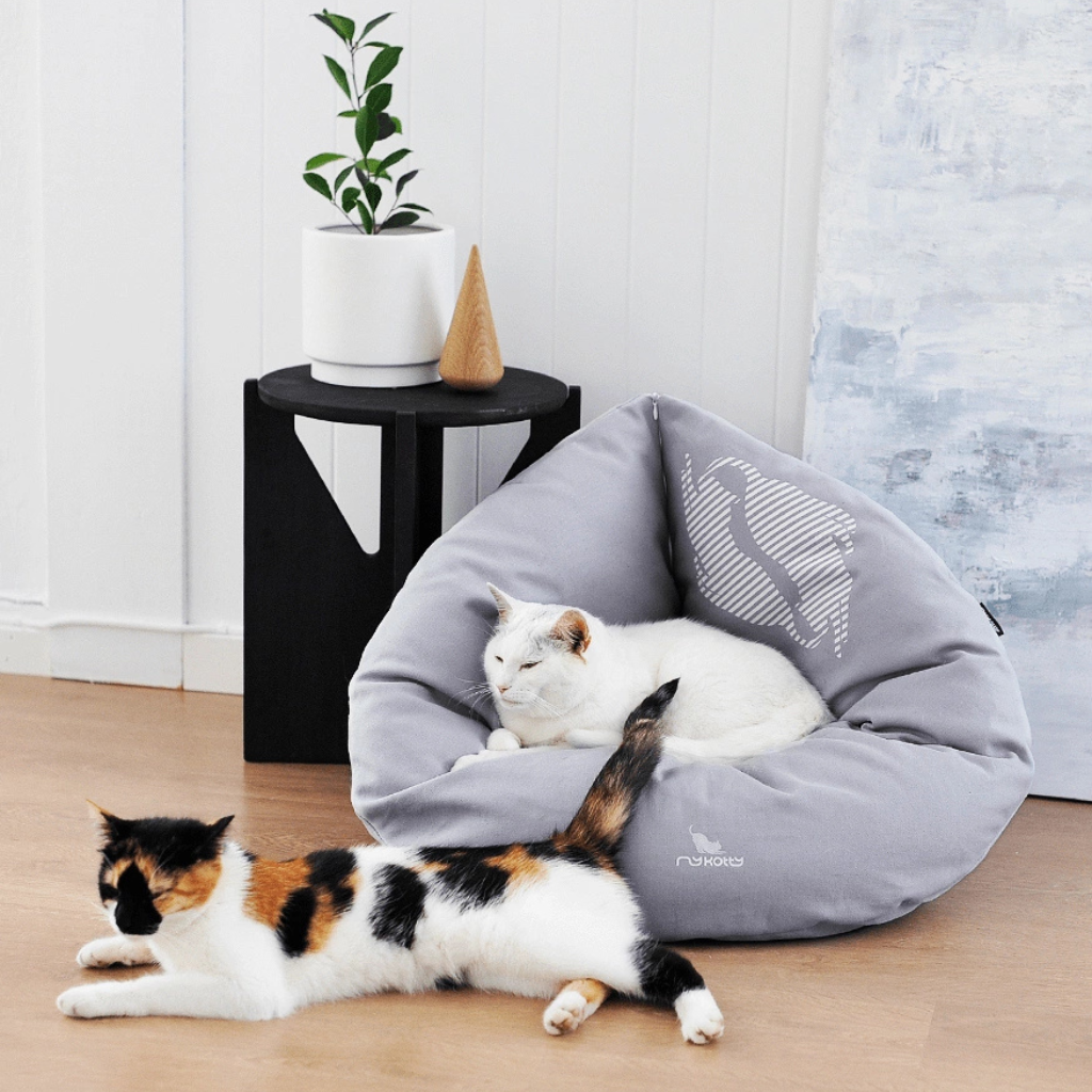 Emi Grey Foldable Cat Bed