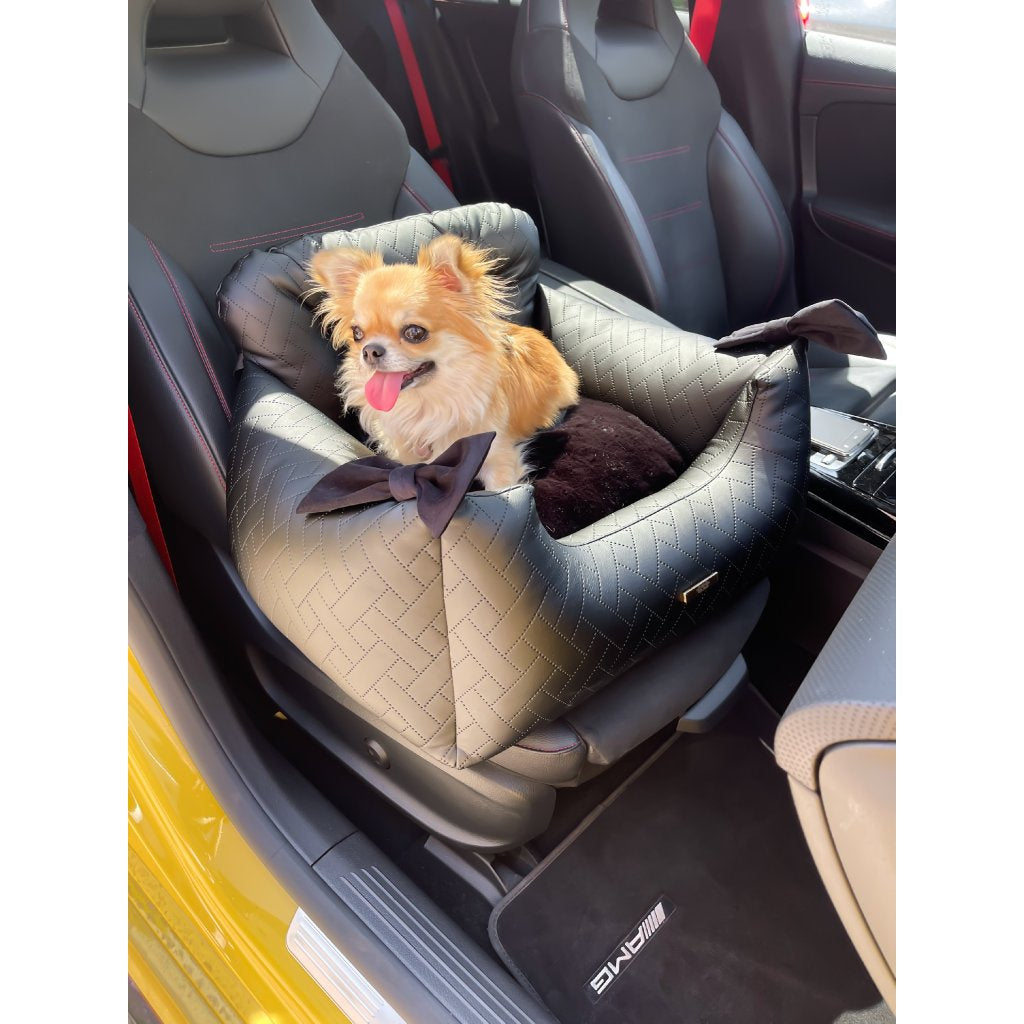 Black Elegance Exclusive Vegan Leather Car Seat