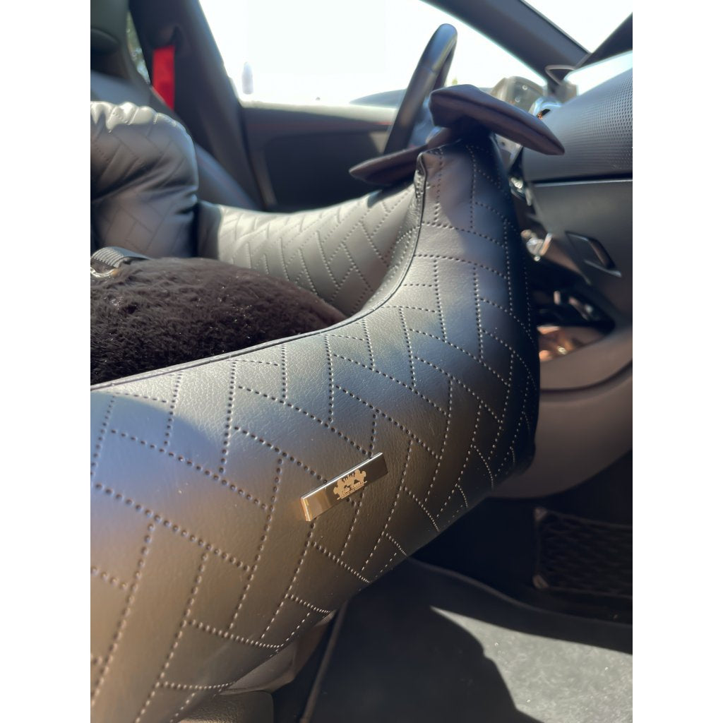 Black Elegance Exclusive Vegan Leather Car Seat