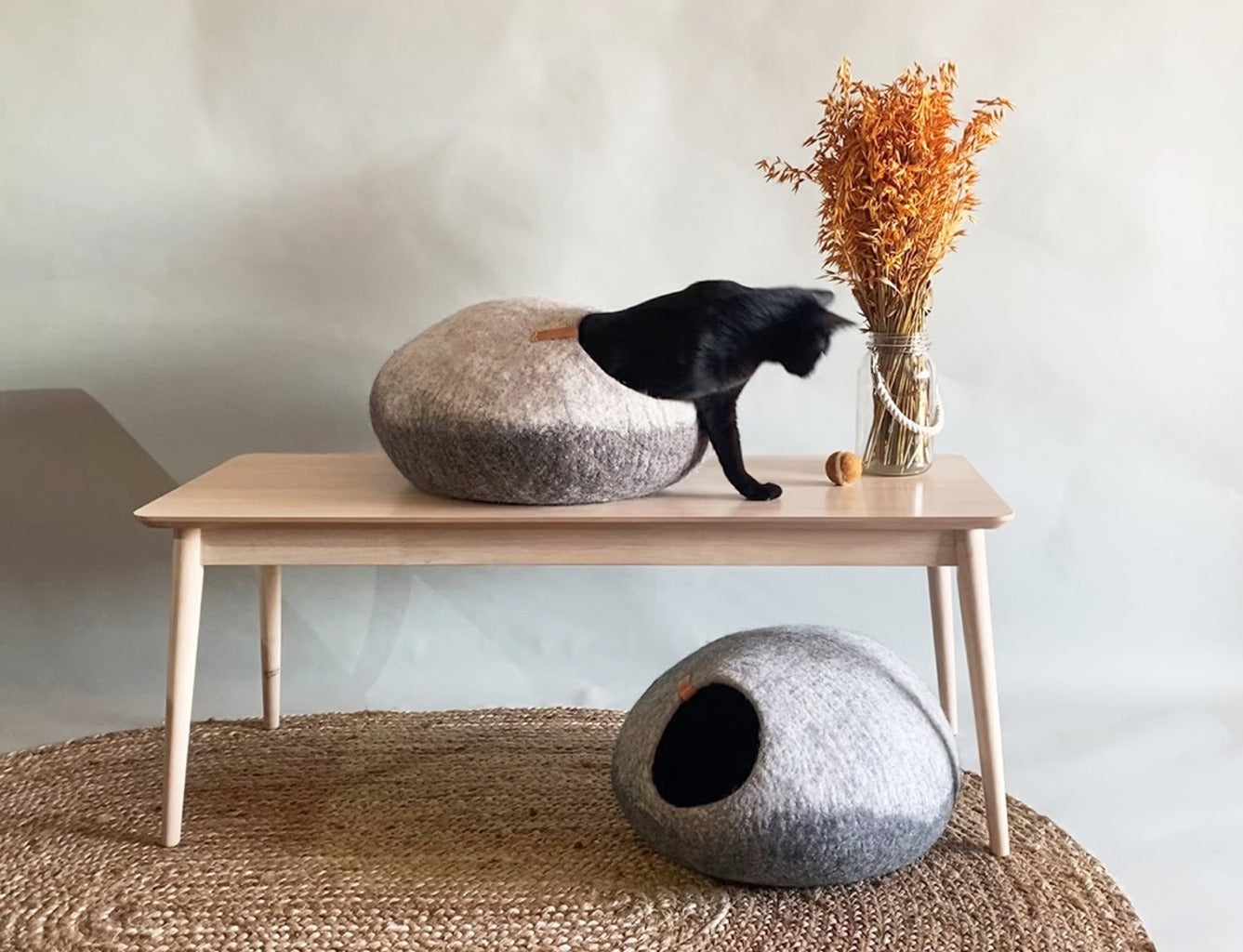 Rita Wool Cat Bed