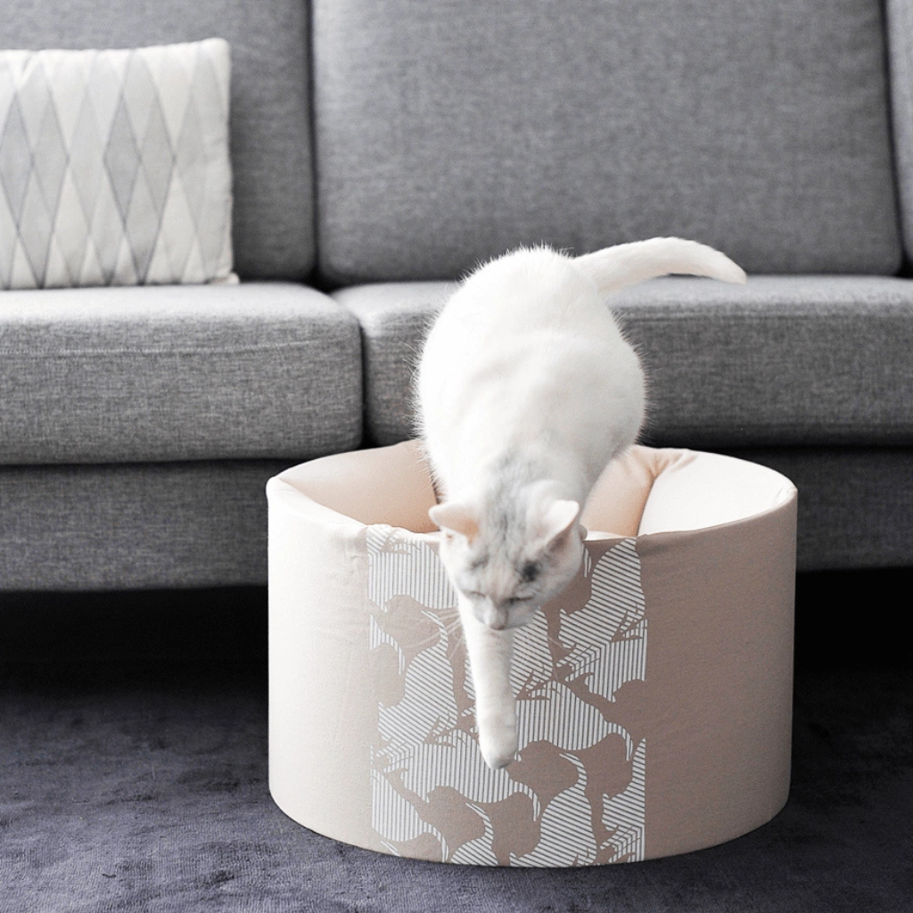 Oti Beige Elevated Cat Bed