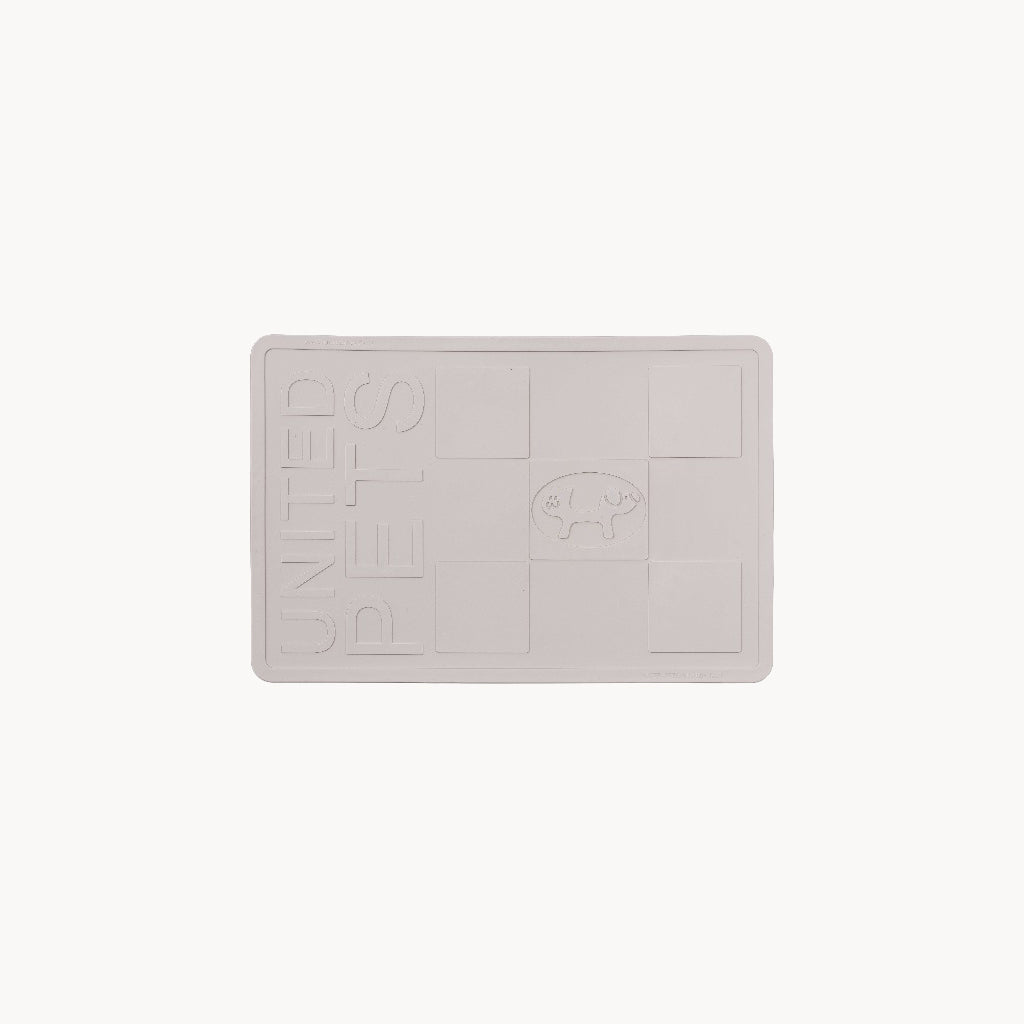 Mustafà Feeding Mat in Taupe