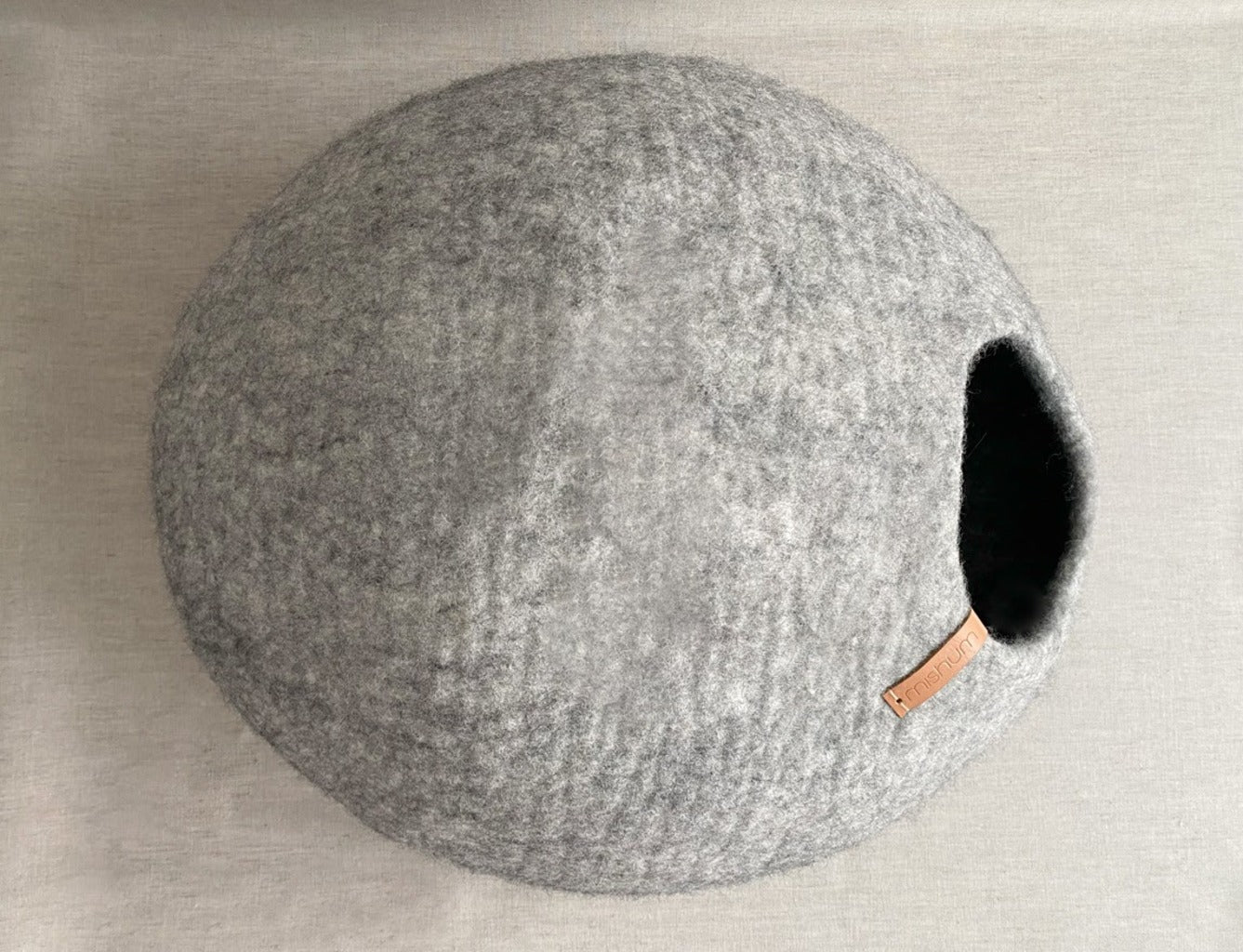 Rita Wool Cat Bed